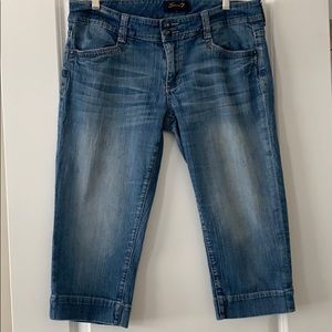 Seven7 brand low rise Capri jeans